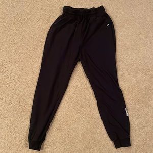 GYMSHARK SWEATPANTS
